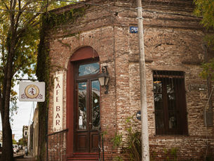 la vieja soderia. san antonio de areco. tradicion y naturaleza