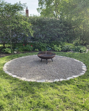 Pea-Gravel-Firepit-Landscape-Design-Economic-Natural-Au-Natural