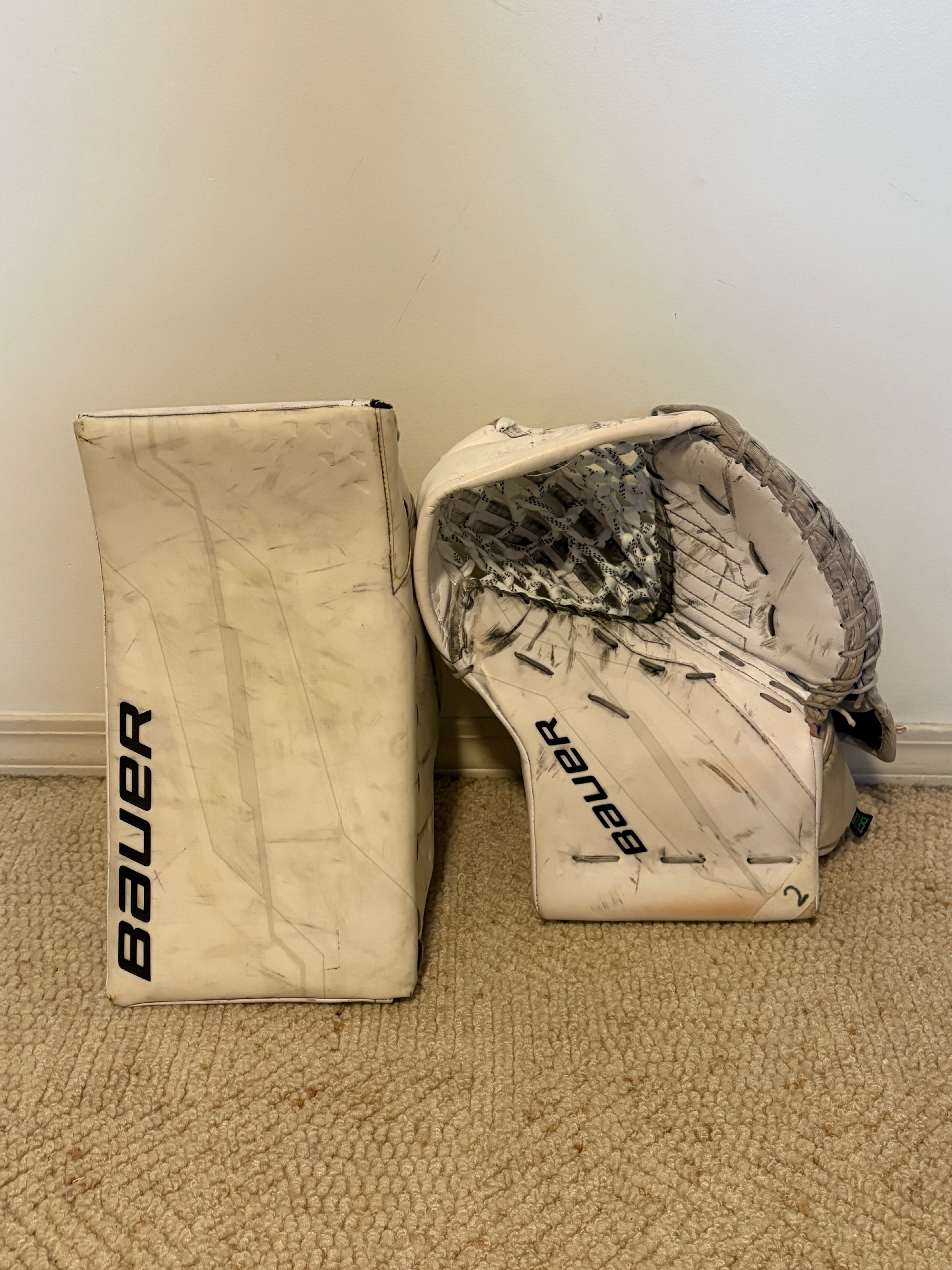 Senior Bauer shadow glove and blocker