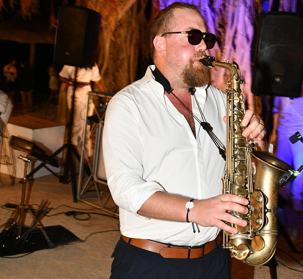 Should I Hire A Saxophone For My Destination Wedding?