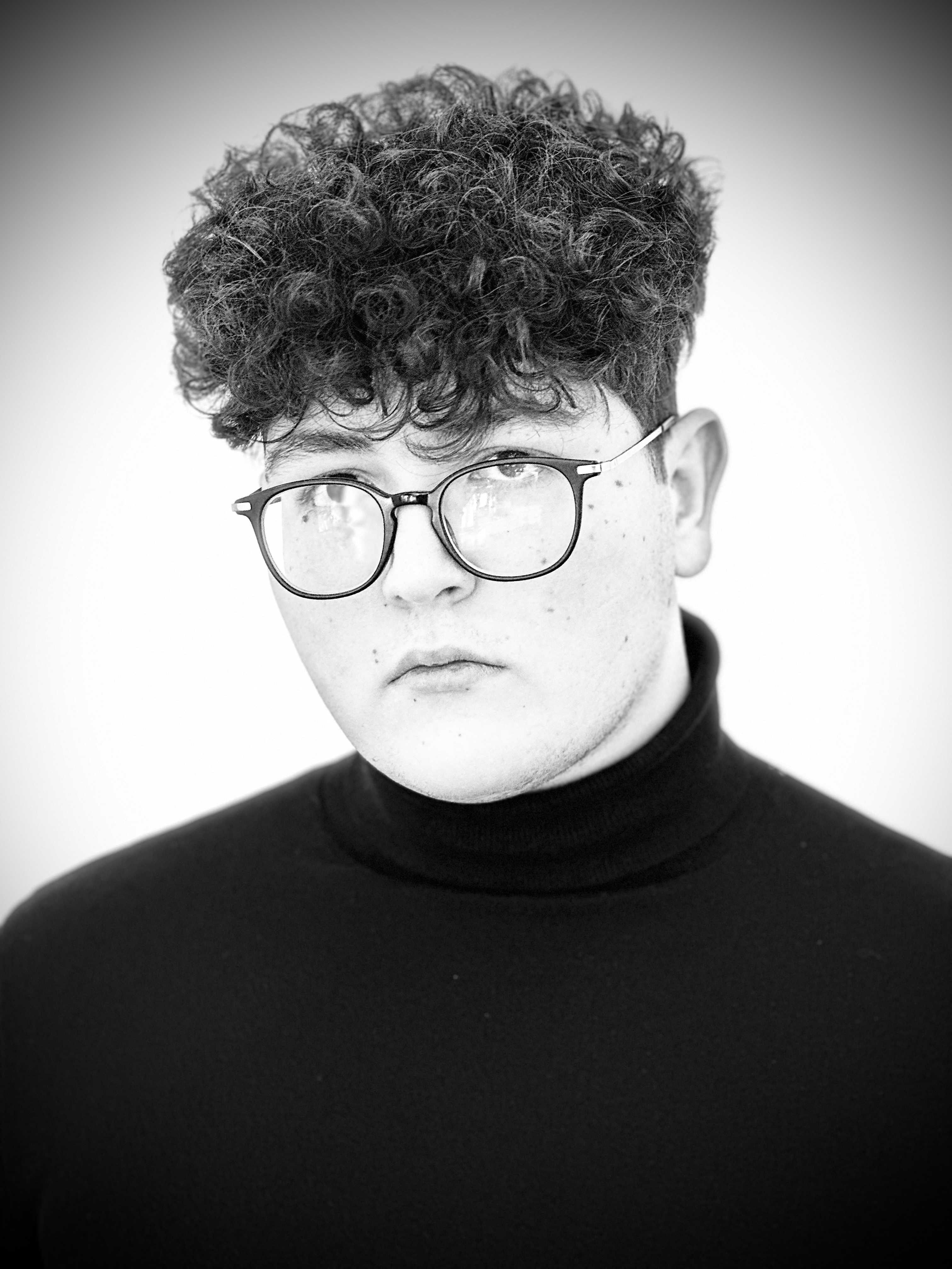 Adam Kat, Creative Director at theWTK, portrayed in a professional yet creative setting, demonstrating his role in leading the creative direction of successful TikTok campaigns.