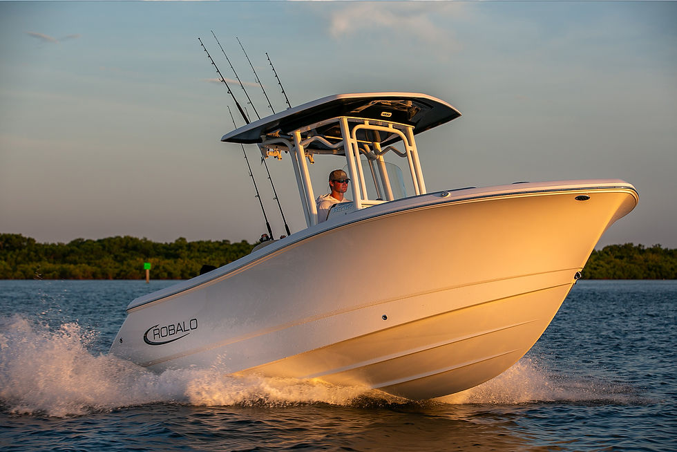 2026 Robalo R232 Explorer