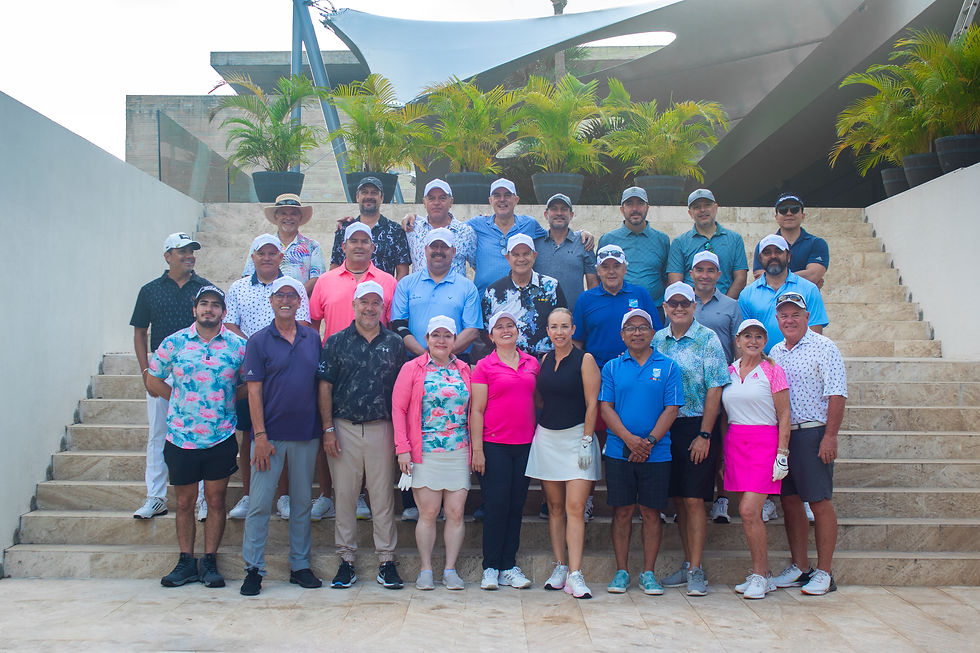 Con entusiasmo y espíritu deportivo, más de 20 skålegas arribaron al Cancún Country Club desde temprano.