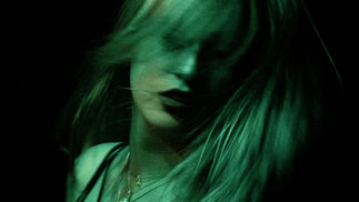 Amphettamine Releases "Romeo's Distress" Version and Dives into the Essence of Deathrock
