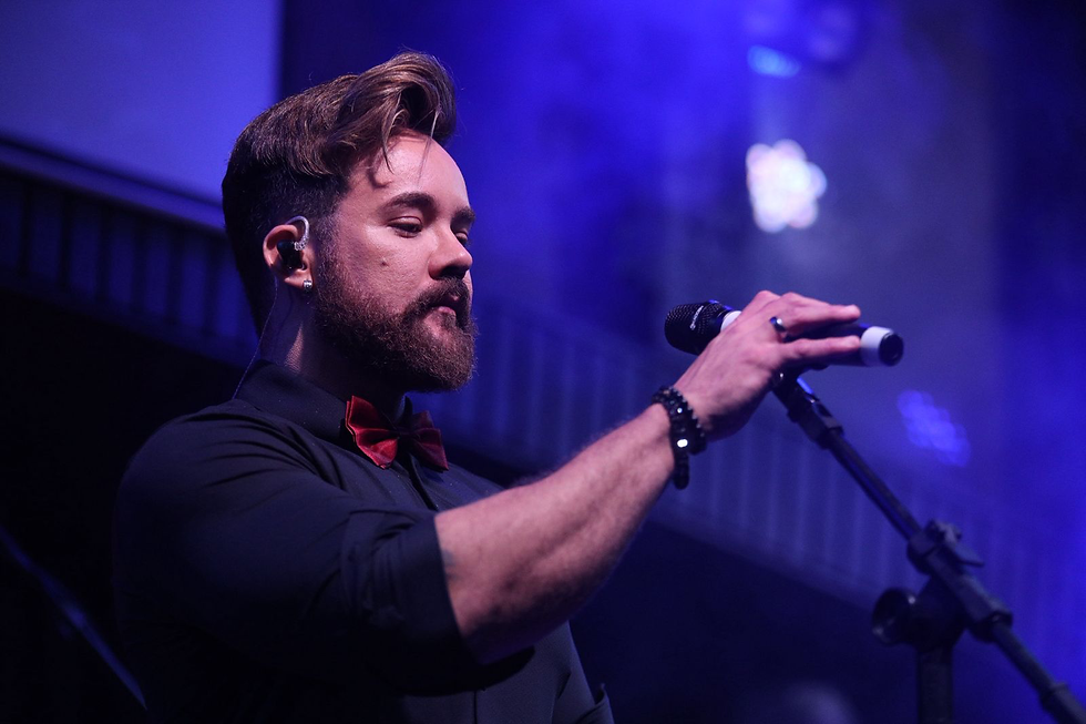 Wes Krux Releases “Logos”, an Art Rock Single Exploring the Inner Self