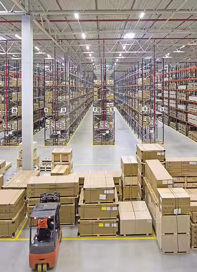 supply-chain-procurement.1.0.avif