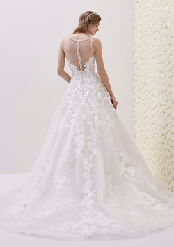 Porte-Bonheur_PRONOVIAS_ELSIRA-C
