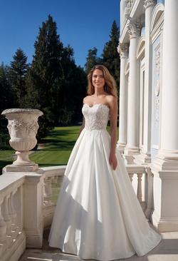 deesse-robe-mariee-satin-bas-rhin