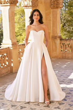 20019-robe-de-mariee-satin
