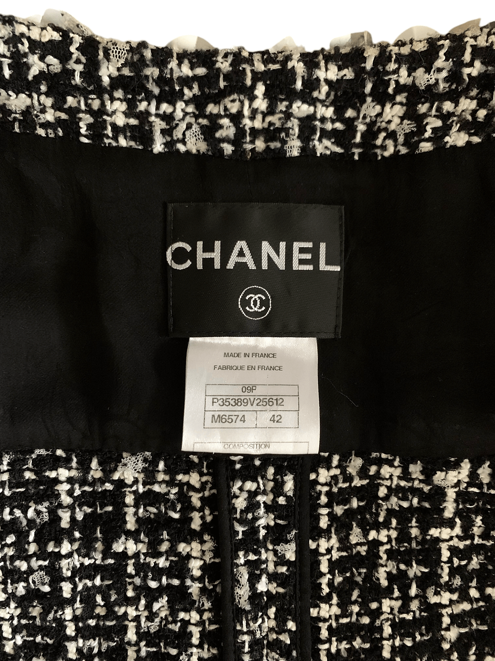 Thumbnail: chanel tweed jacket 2009