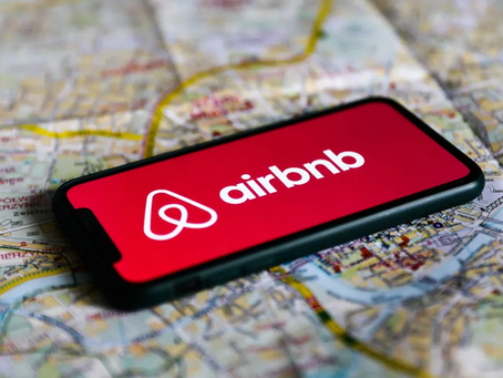 Cómo funciona la nueva tecnología anti-fiestas de Airbnb