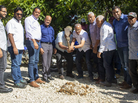 Gobierno dominicano inicia construcción de caminos imparcelarios en Barahona