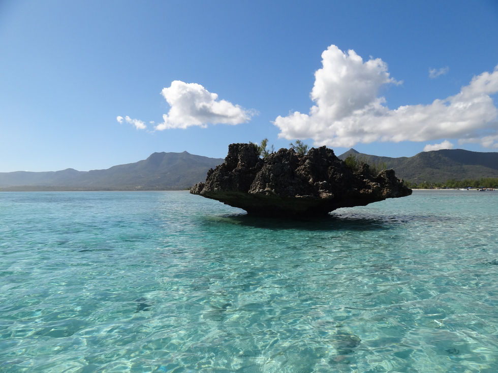 ÎLE AUX BÉNITIERS
