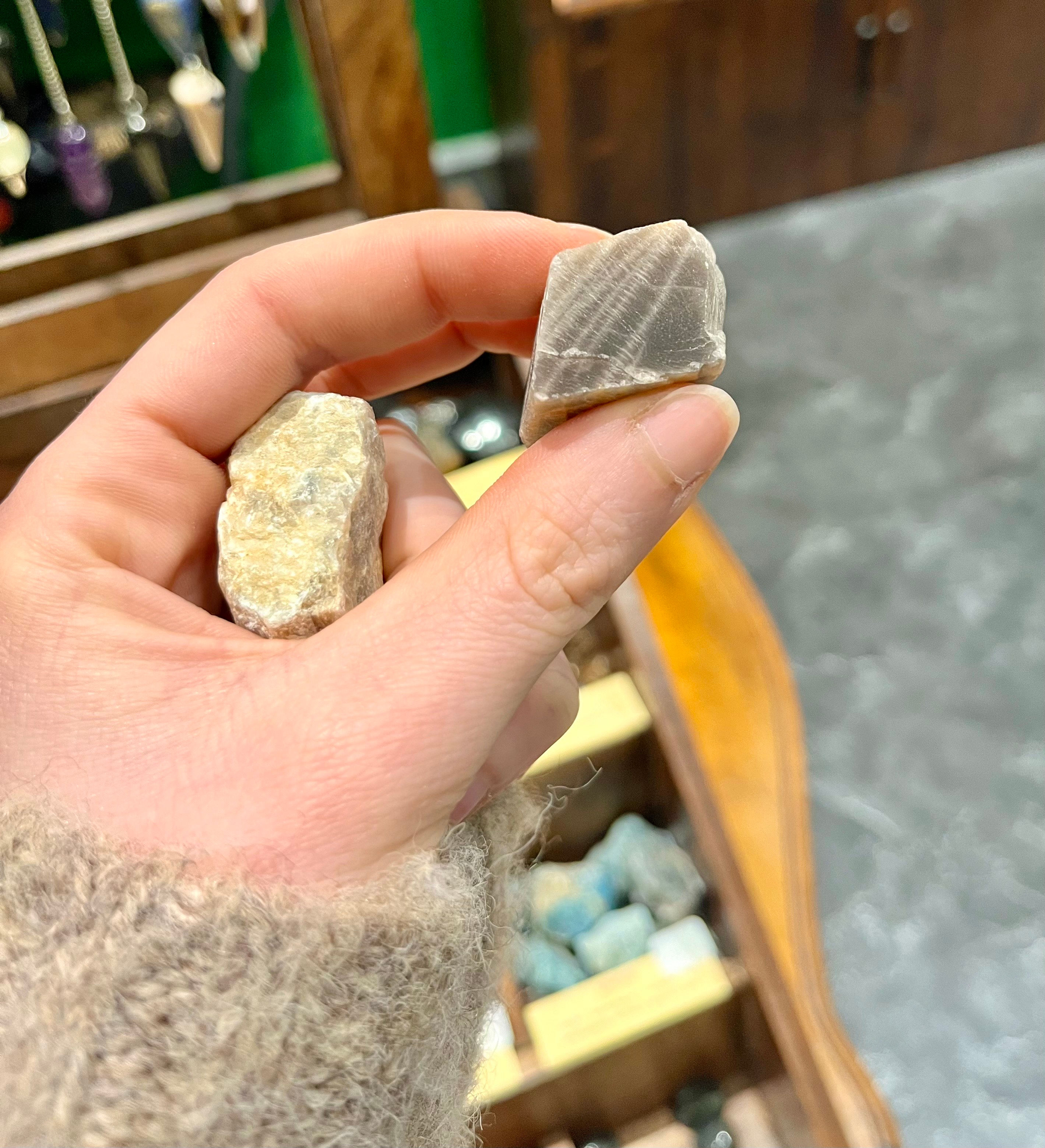 Pierre de lune brute