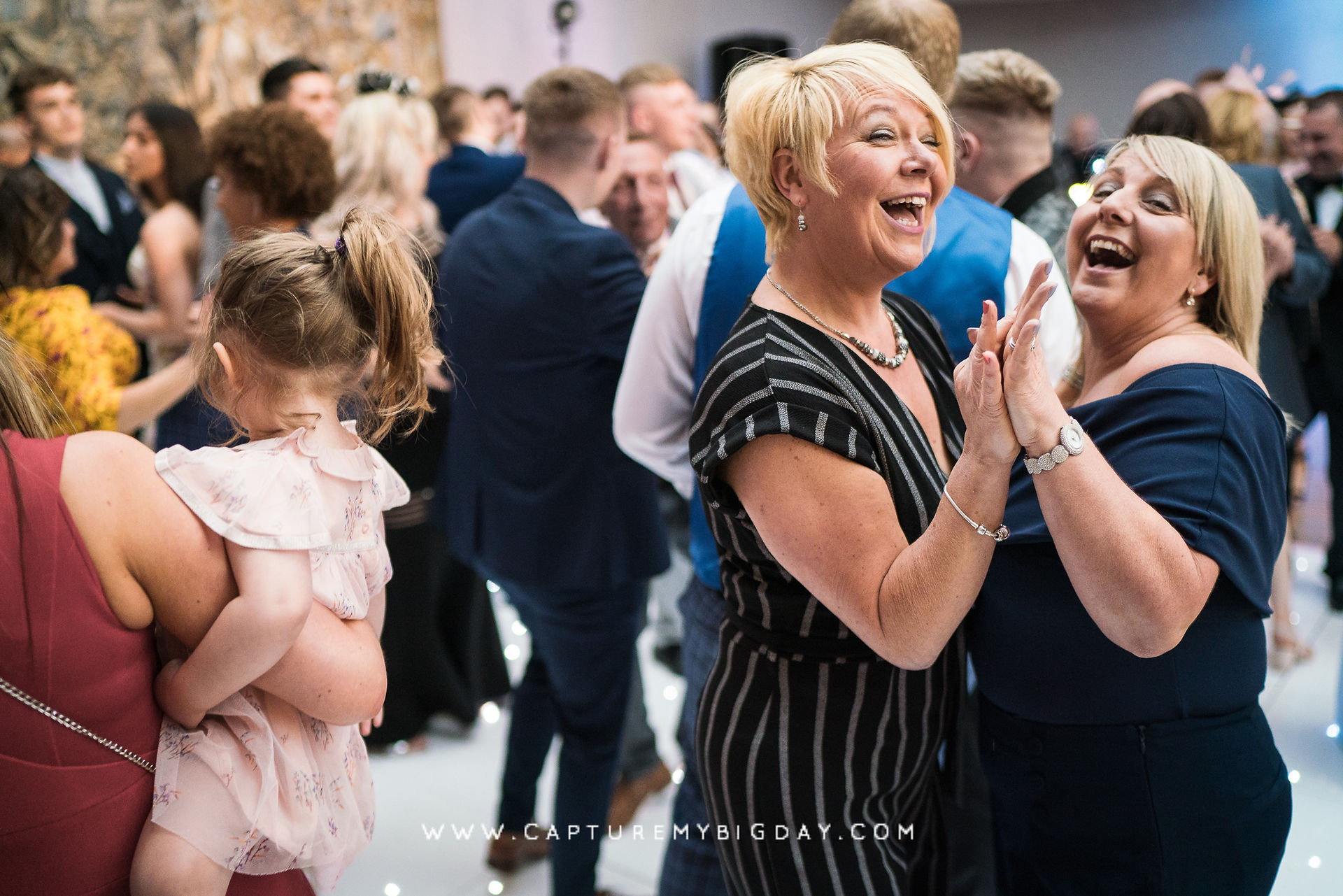 wedding guests dancing
