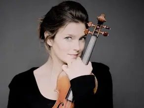 When music can be seen: Janine Jansen and Camerata Salzburg