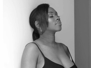 Studio RMB Photographe professionnel grossesse Yvelines.