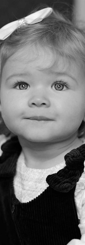 Studio photo spécialisé dans les photos de naissance près du Château de Versailles.