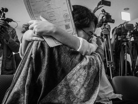 Entregan actas de nacimiento a poblaciones transexual y transgénero / Michoacán