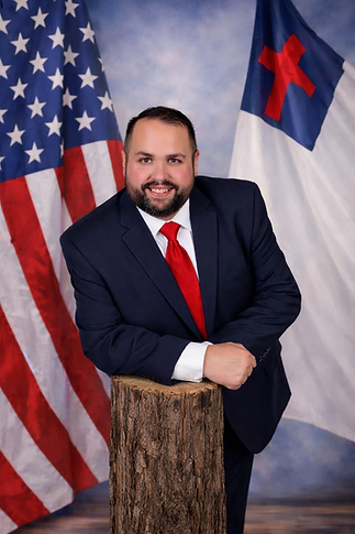 Dustin navy Suit.png