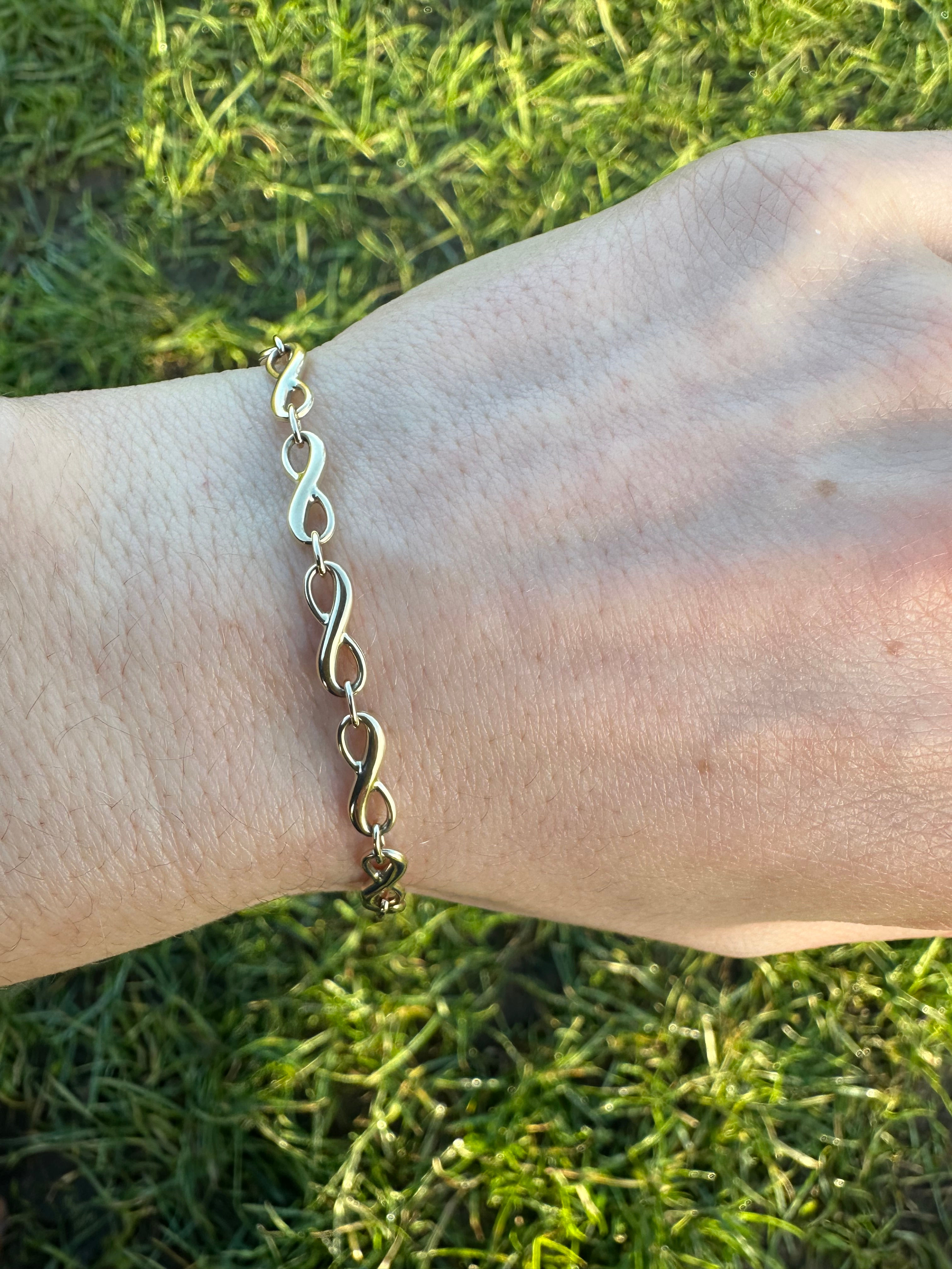 9ct gold infinity link bracelet