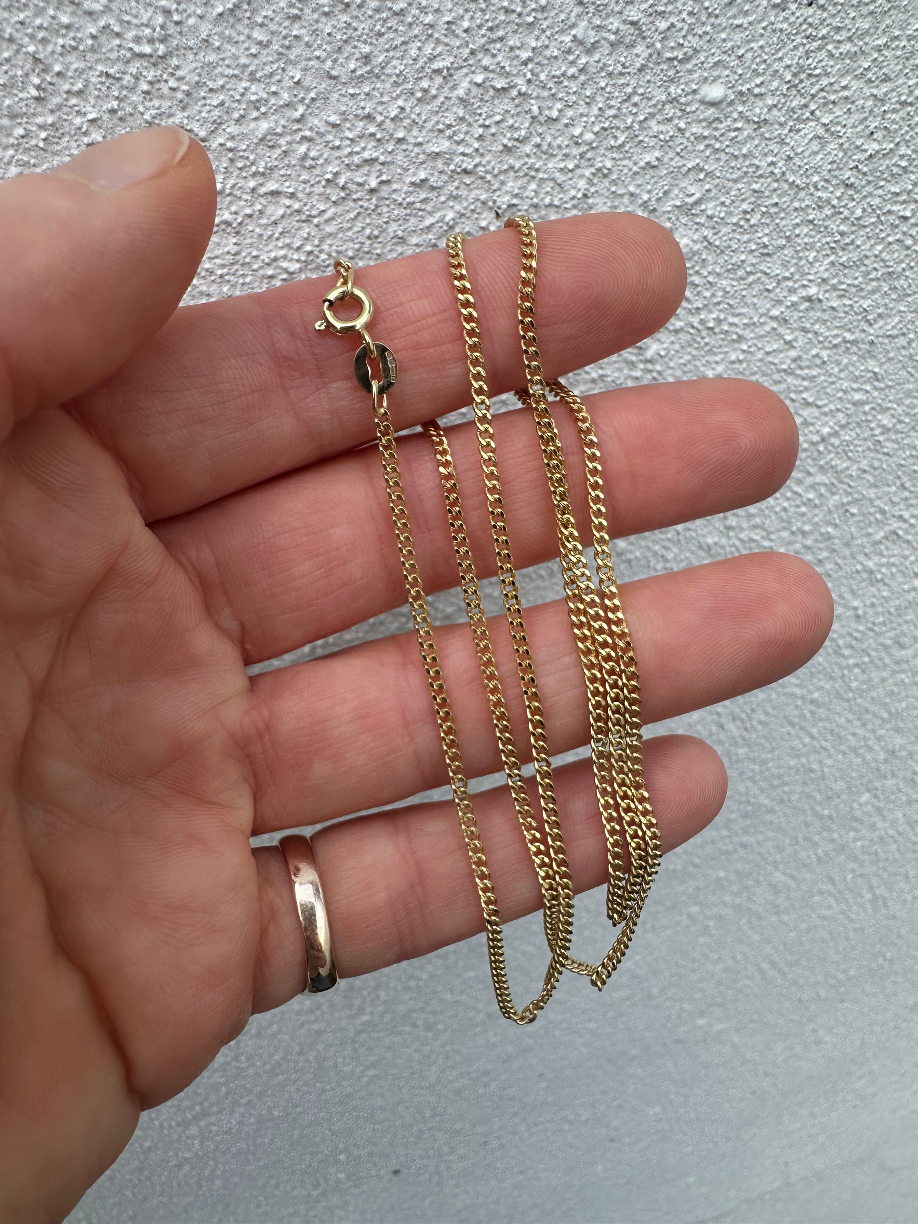9ct gold curb chain