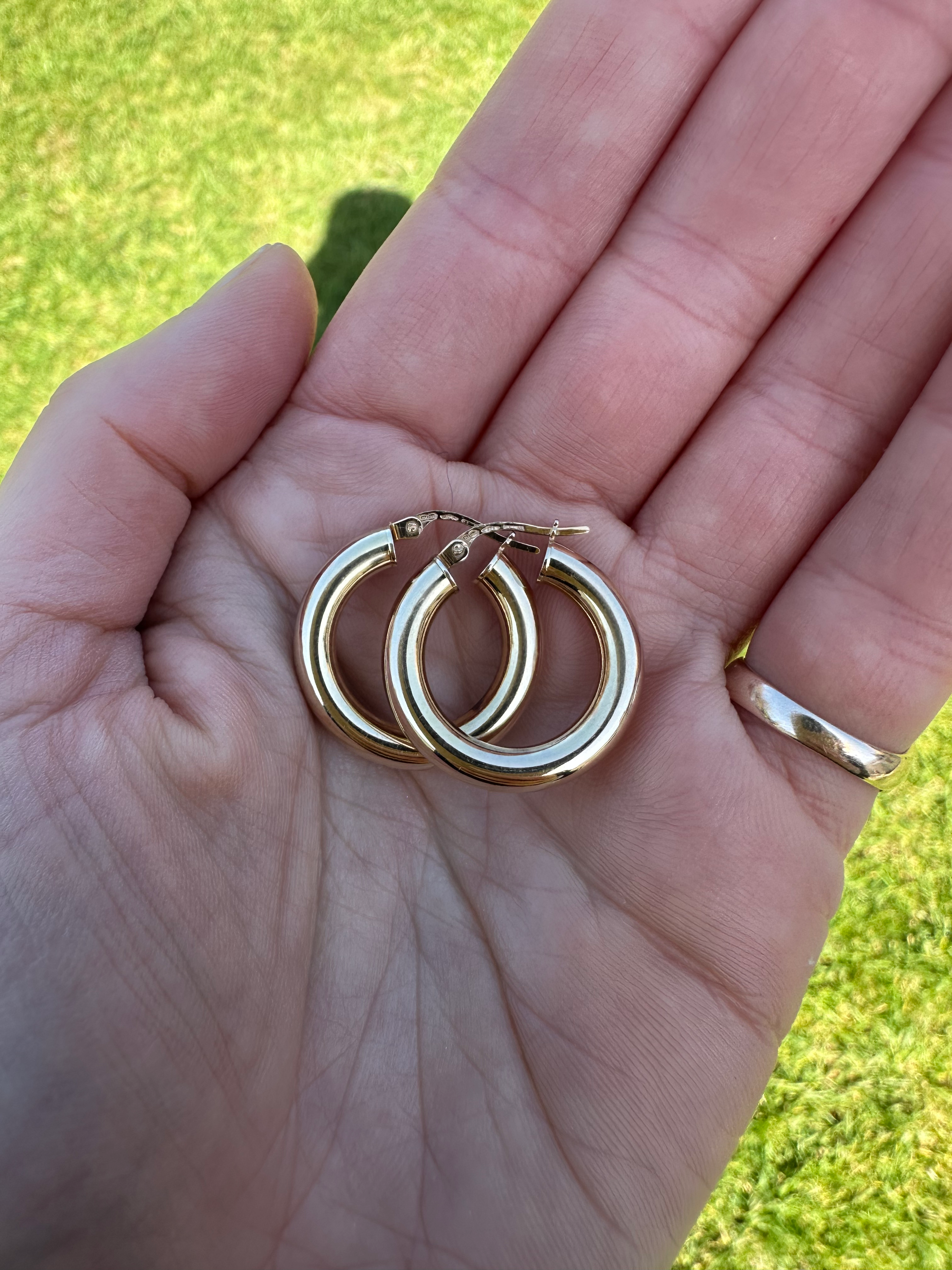 9ct gold chunky hoops 