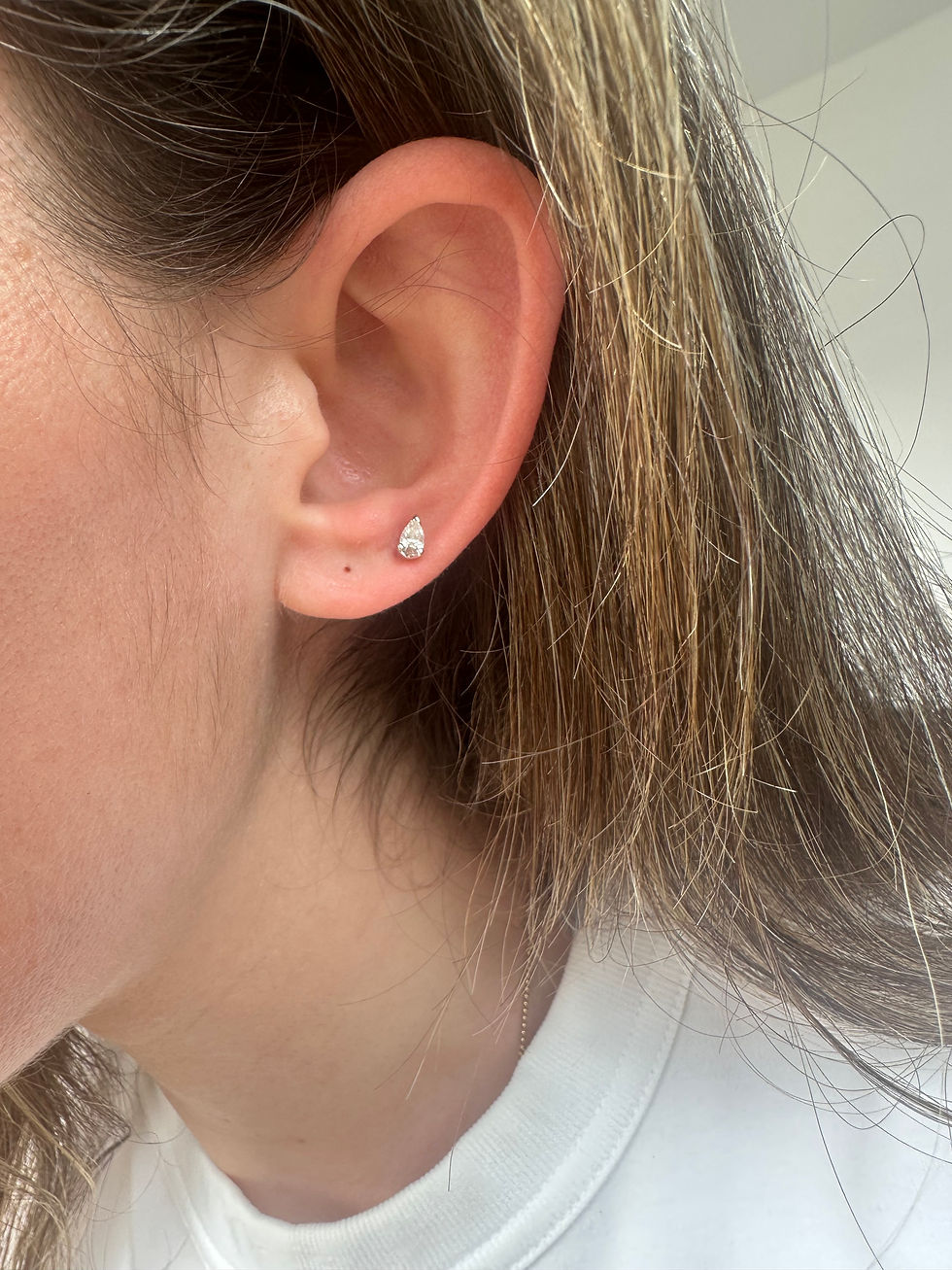 Thumbnail: 18ct gold pear cut diamond studs
