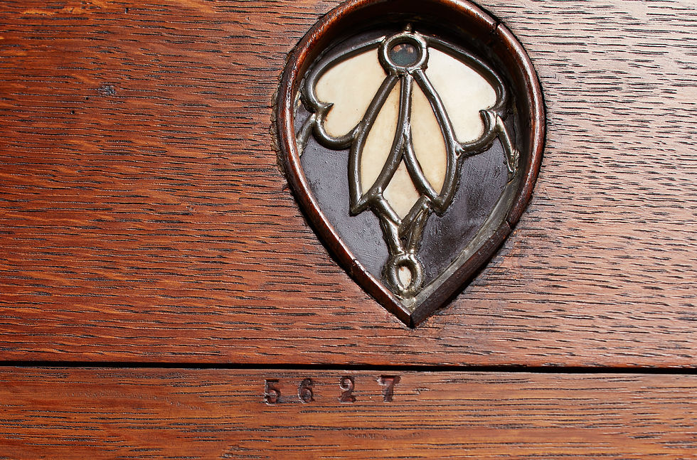 Oak Bureau Detail
