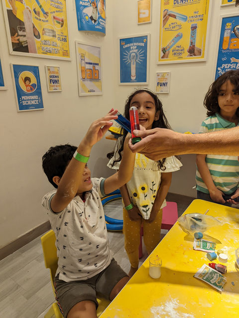 Mohanad Science's STEM Kits