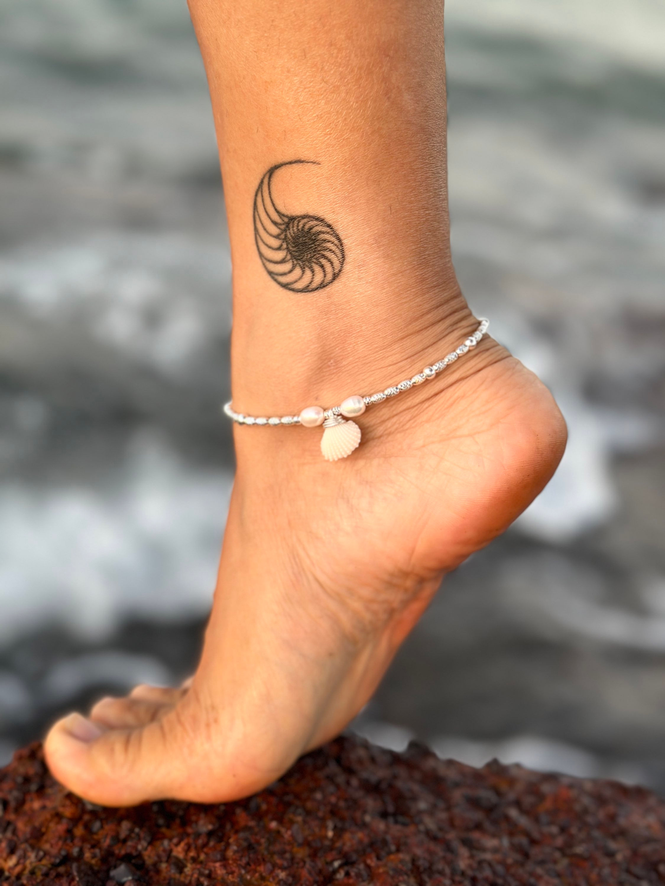 SWIRL OF LOVE ANKLET ~Diamond texture beads 