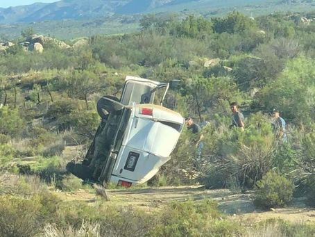 UN MUERTO Y UN HERIDO TRAS VOLCADURA