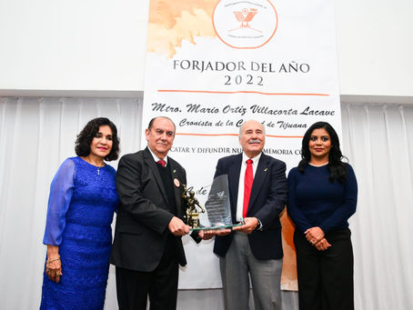 ALCADESA CEDE ESTAFETA DEL CONSEJO MUNICIPAL DE LA CRÓNICA A MARIO ORTIZ VILLACORTA LA CAVE