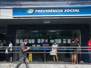 13º salário do INSS: aposentados e pensionistas com NIS 2 recebem hoje (26)