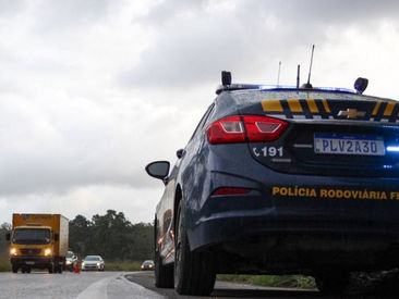 Nordeste: Eleitores denunciam intimidação de agentes da PRF até locais de votação