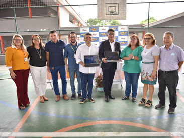 Prefeitura de Caucaia realiza entrega de notebooks a 13 escolas do município em parceria com SEDUC*