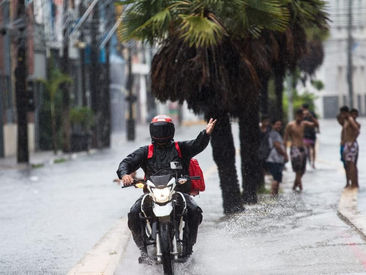 Todas as cidades do CE têm aviso de chuvas intensas e 62 estão em 'perigo'; veja lista