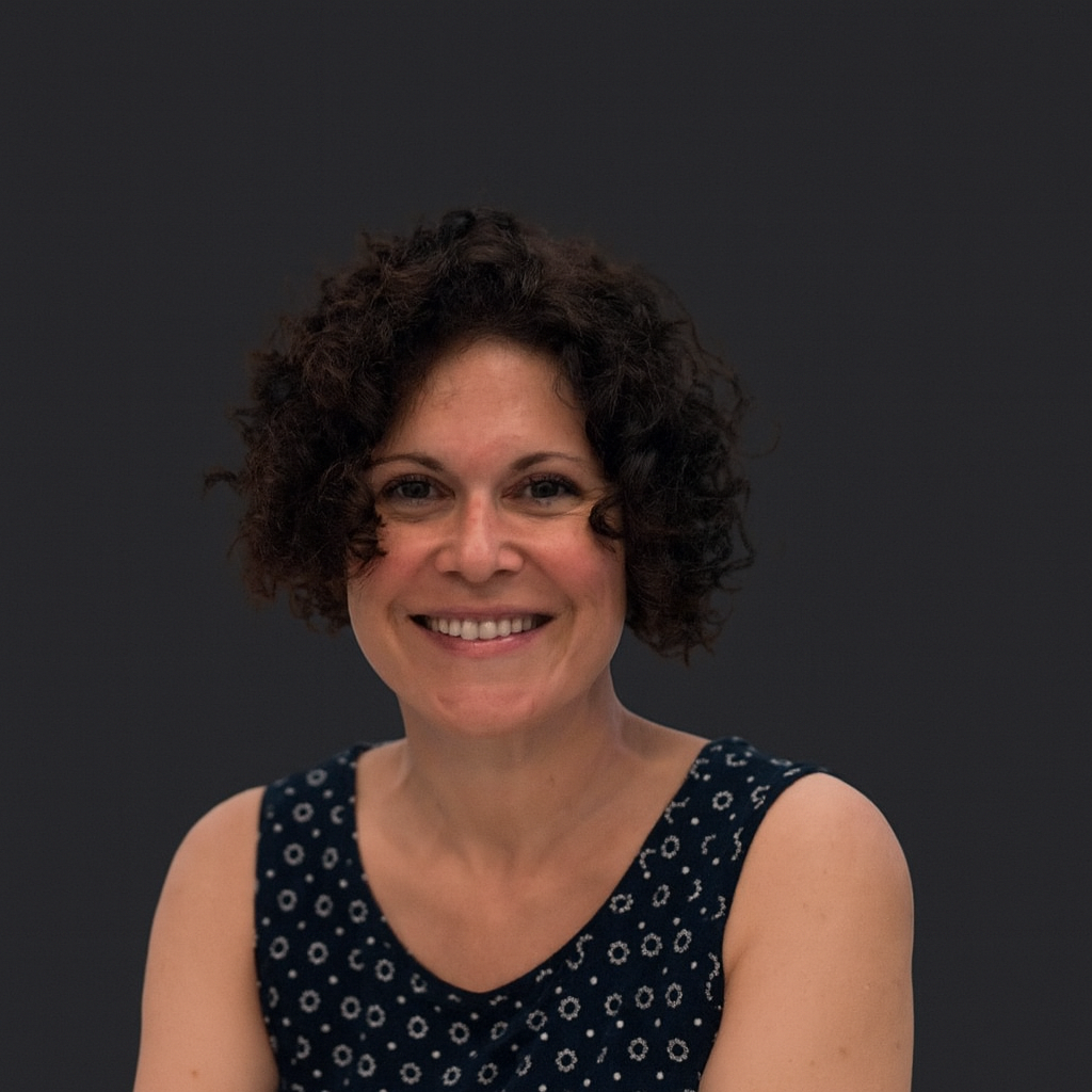 תמונת הסופר/ת: קרן לב