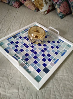 bandeja azul