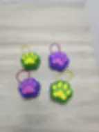 Thumbnail: Paw Print Fidget Clicker