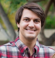 Thomas headshot_edited.jpg