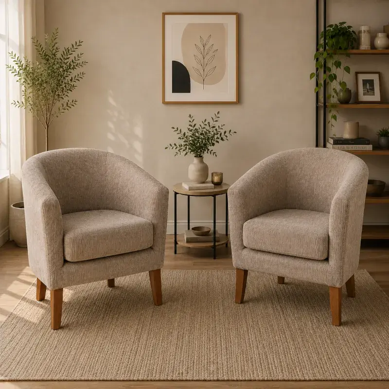 Sillón individual modelo Ámbar tapizado en chenille color beige vista frontal diseño nórdico.