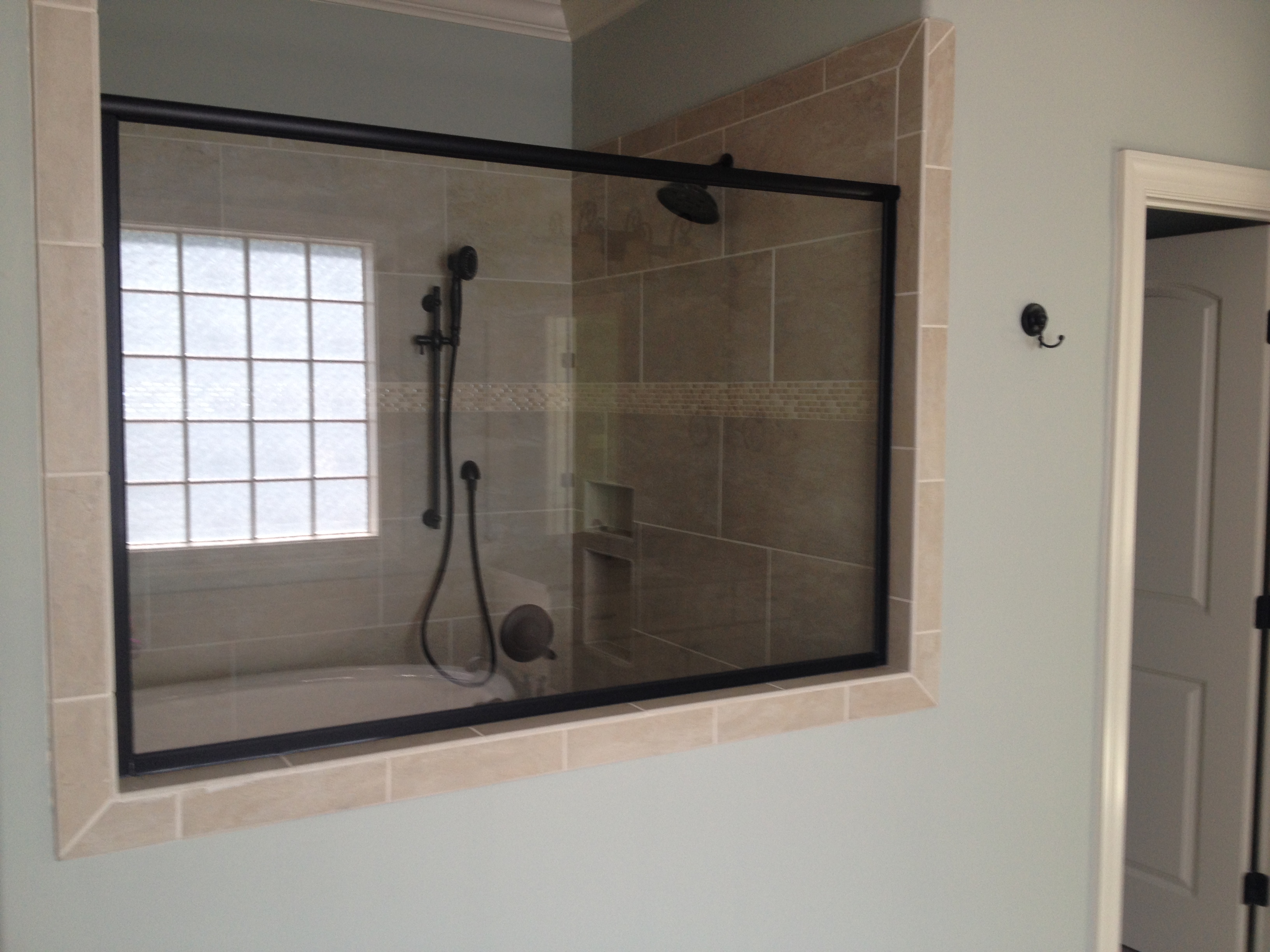 Stand Alone Fixed Panel