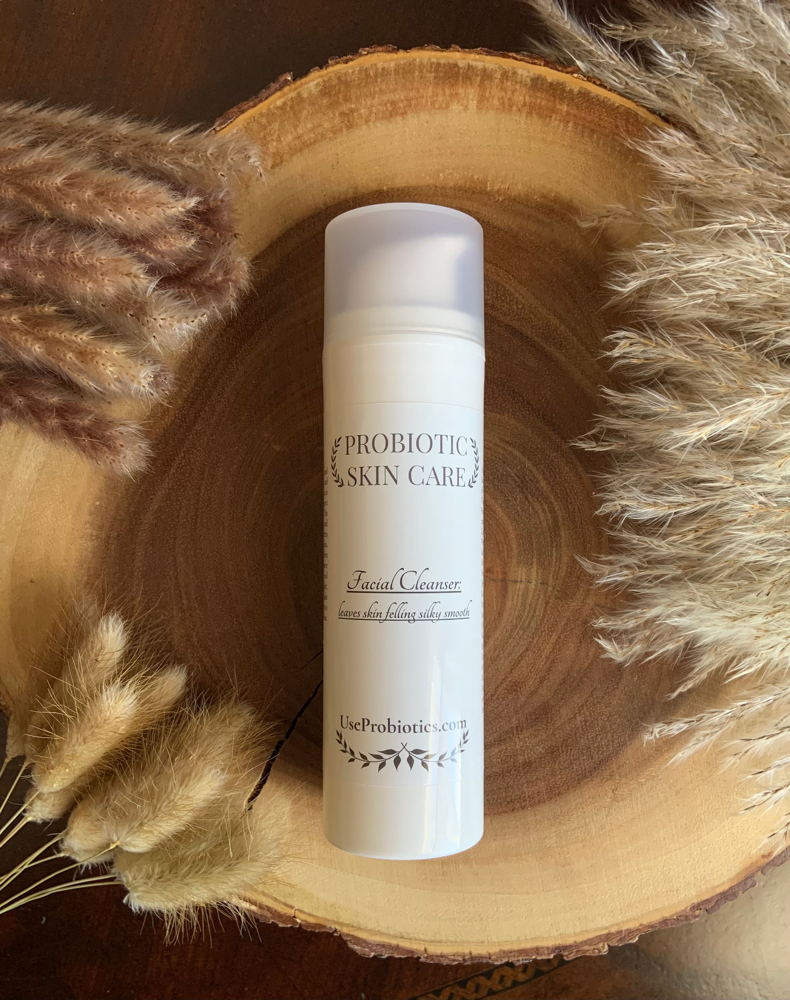 Gentle Facial Cleanser: Cleanses • Hydrates • Supports the Skin Barrier