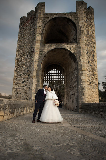 ELOPEMENT BARCELONA-8-2.jpg