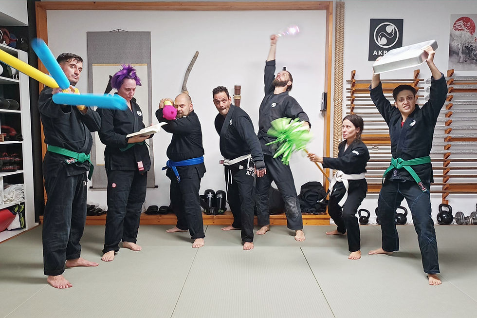 Ninjutsu improvised weapon class