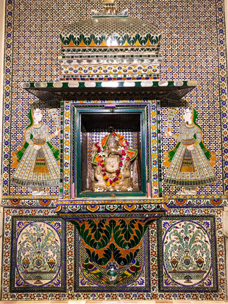 Colourful tiled room within the City Palace, making it one of the attractions you should visit in Udaipur, India