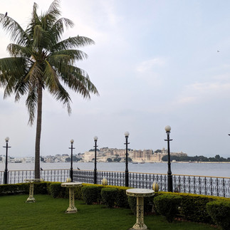 View from Jagmandir of Lake Pichola and the CIty Palace in the background, making it one of the attractions you should visit in Udaipur, India