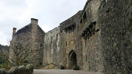 Best castles to visit in the Highlands of Scotland. Eilean Donan Castle