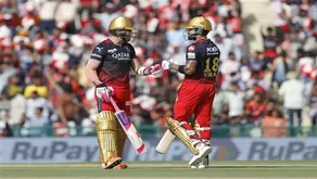 Faf Du Plessis के सामने गेंदबाजों के छूटे पसीने